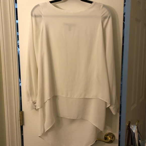 Layered split back blouse - Picture 2 of 7